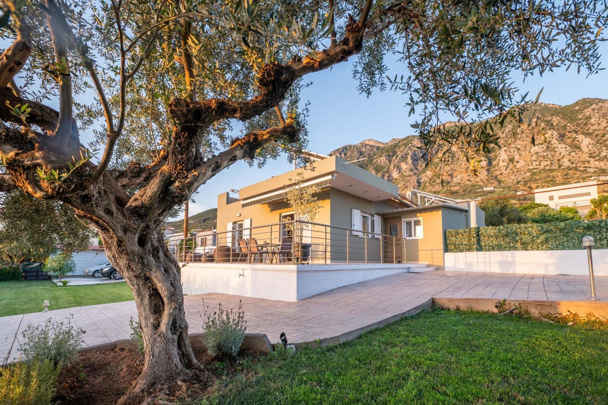 Willa Thea Seaview Luxury Living Kalamata Zewnętrze zdjęcie